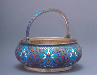 Sugar bowl with handle