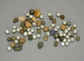 Group of beads (Isoito le Enkeshui)