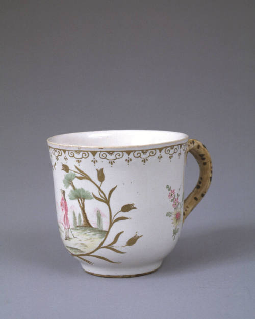 Cup