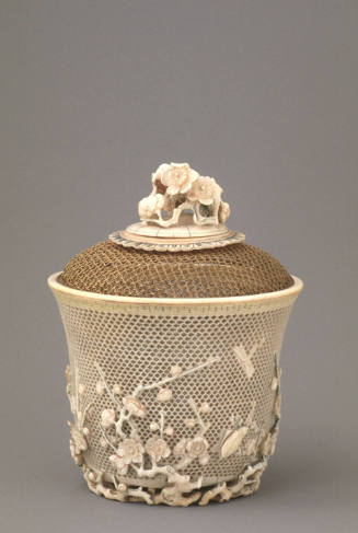 Rose petal container