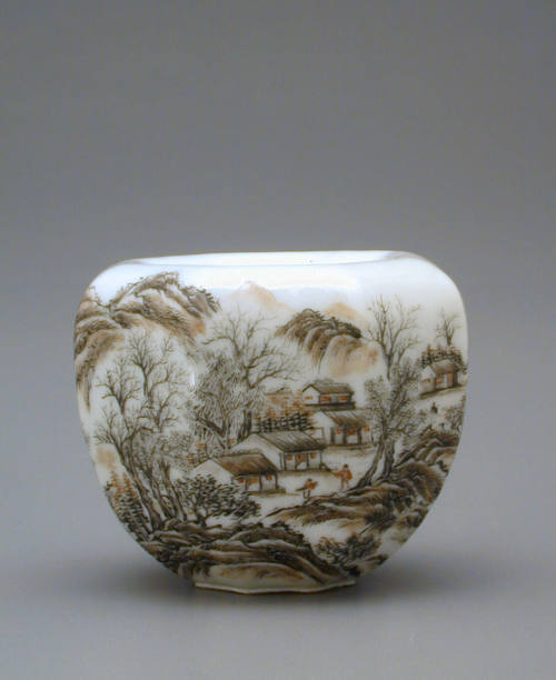 Octagonal water coupe