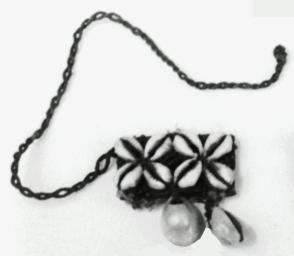 Pendant (Shyaangishoosh)