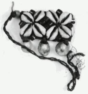 Pendant (Shyaangishoosh)