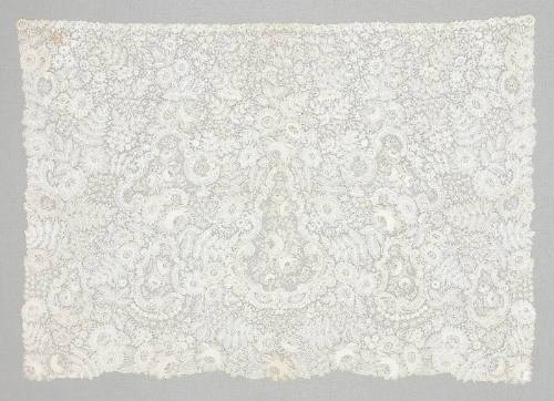 Lace Flounce