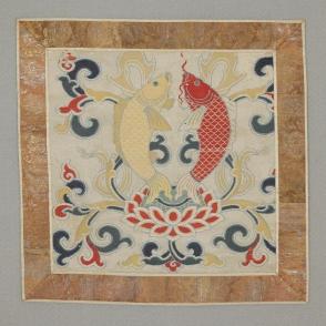 Eight Buddhist precious things, pair of fishes
