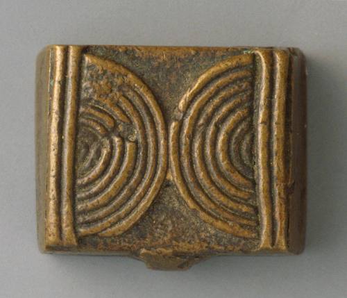 Rectangular gold weight