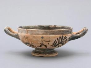 Vase:  Kylix Form