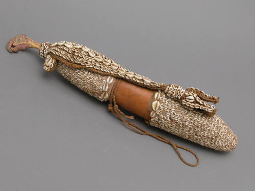 Lime container with ornamented spatula (stopper)