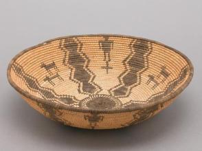 Coiled tray
