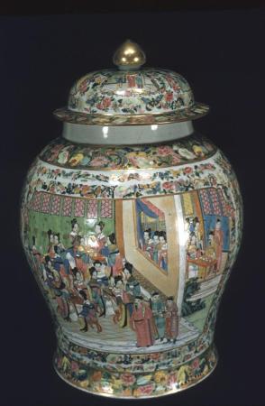 Famille Rose covered jar