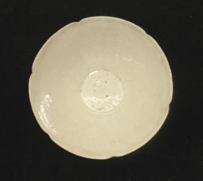 Scalloped bowl