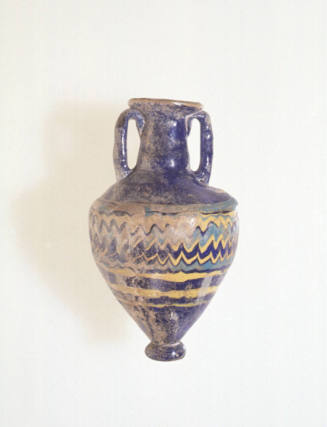 Cosmetic bottle