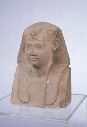 Votive bust of a king