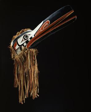 Gwaxwiwe' Hamsiwe' (mask of the Raven Man-eater)