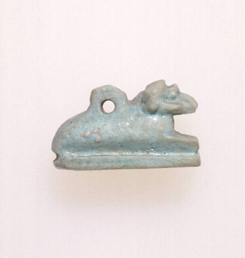 Couchant ram