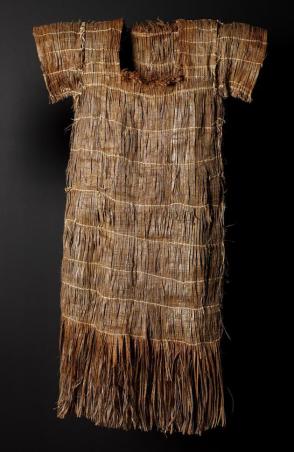 Sx̌ʷayəp (cedar bark dress)