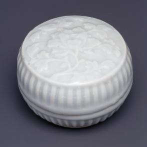 Lidded box