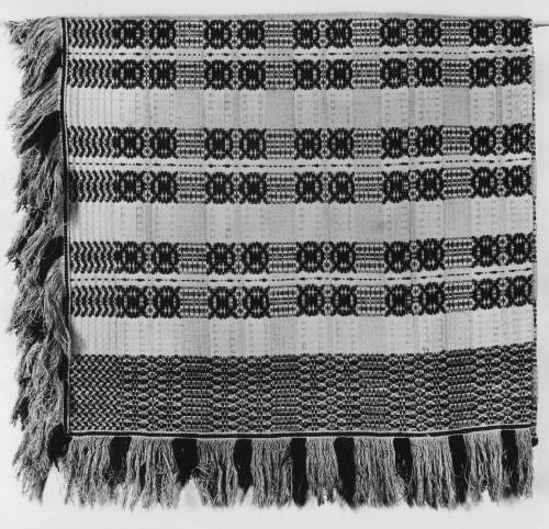 Coverlet:  Double Chariot Wheel Pattern