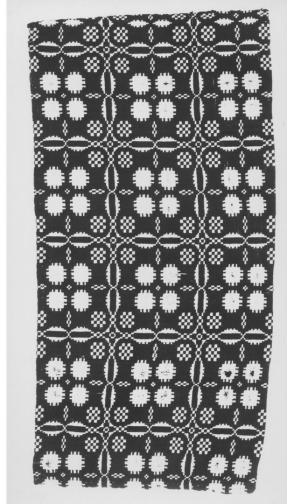 Coverlet:  Four Snow Balls Pattern