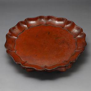 Cinnabar lacquered tray with foliate rim
