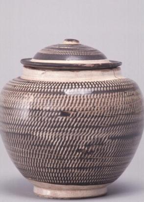 Covered jar