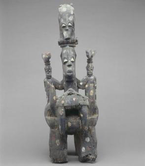 Community shrine figure (ivri)