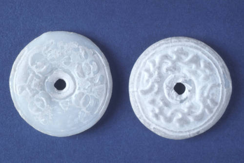 Round bead; molded design