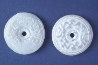 Round bead; molded design