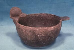 Mound Builder bowl with bird head