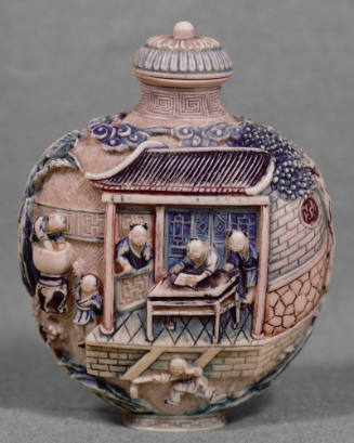 Snuff bottle