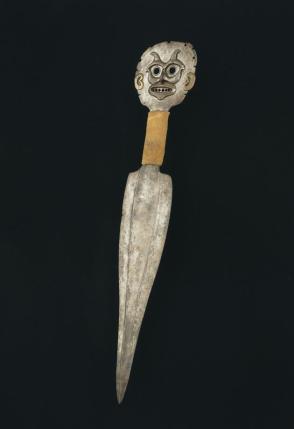 Ixti'ku gwal'aa (Emanciated Shaman dagger)