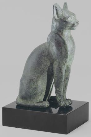 Figure of a cat