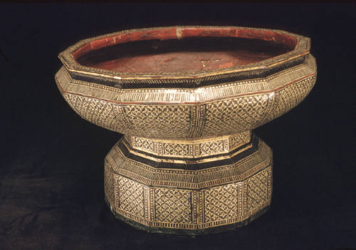 Food receptacle