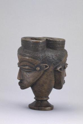 Double-headed drinking vessel