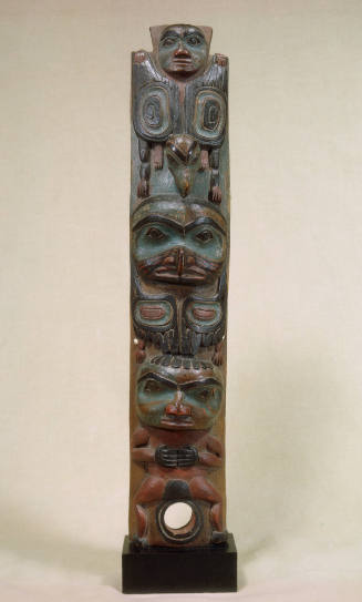 Model totem pole