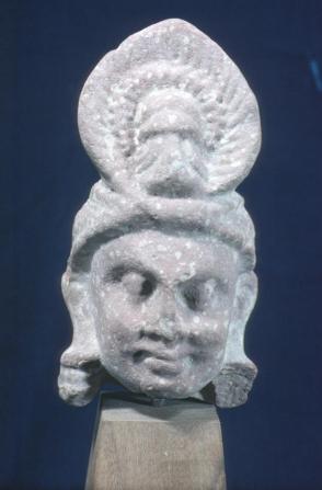Male head - attendant or Bodhisattva?