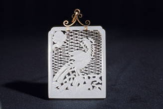 Pendant: Phoenix on rocks