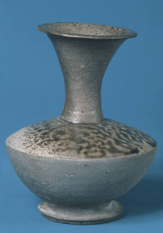 Bottle vase