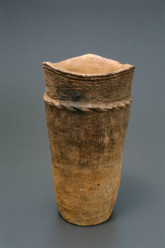 Cylindrical jar (ento-gata fukabachi)