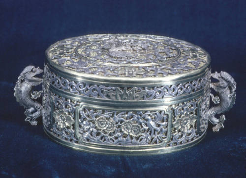 Covered box
