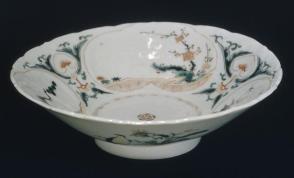 Kakiemon dish