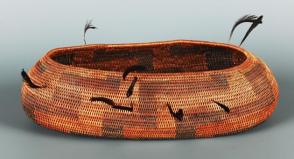 Canoe-shaped bowl with quail topknots