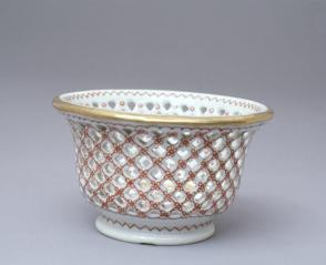 Reticulated cup
