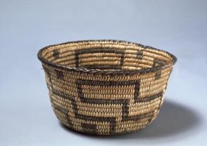 Small bowl-shaped basket