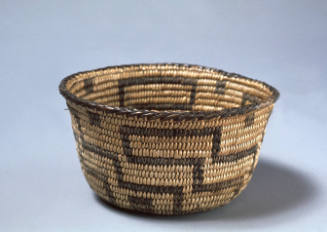 Small bowl-shaped basket