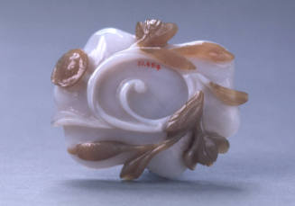 Snuff Tray:  Lotus and Vine