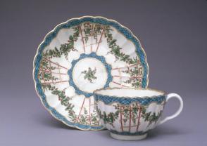 Tea bowl and saucer