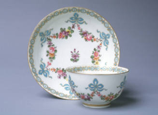 Tea bowl and saucer