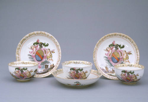 Tea bowl and saucer