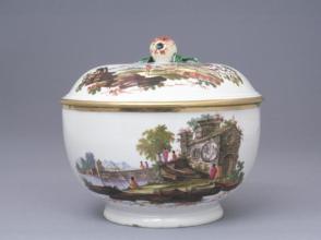 Sugar bowl